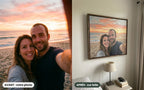 Avant / après : selfie d'un couple à la plage et son portrait sur toile